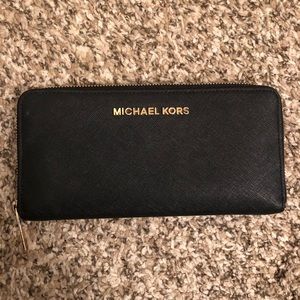 Authentic Deaigner Michael Kors Wallet